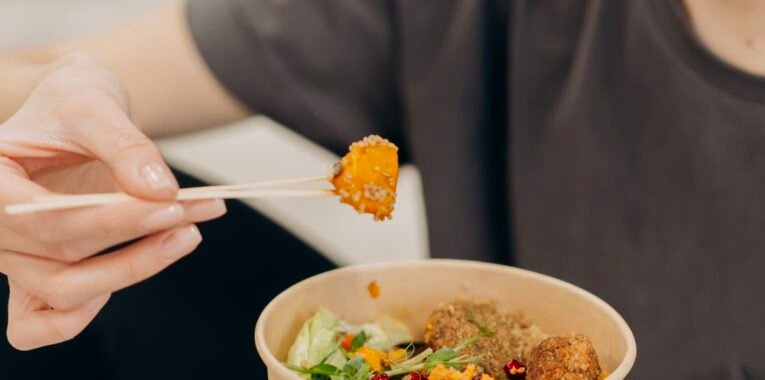 Going Green: Tips for Sustainable Shopping and Eco-Friendly Choices